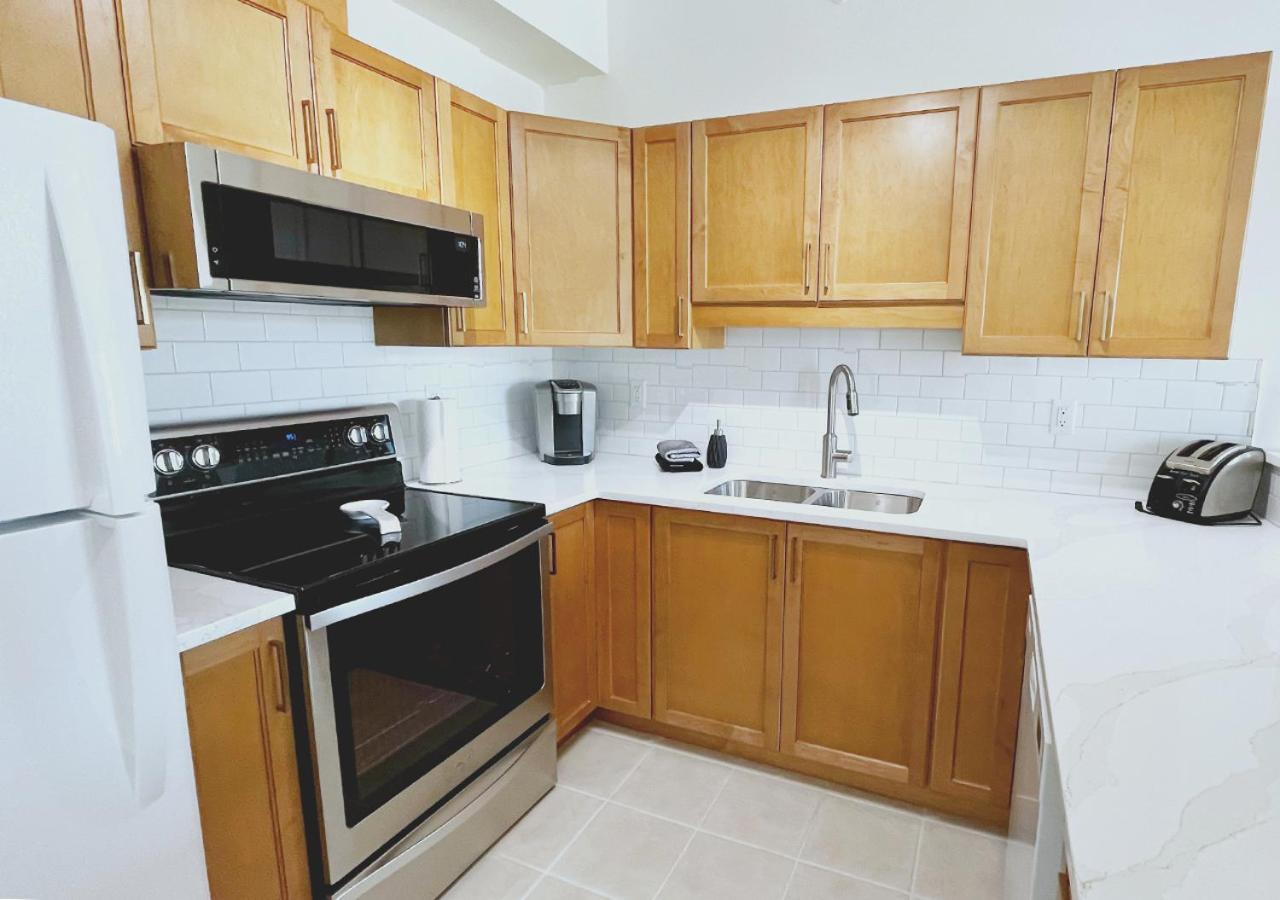 Apartmán Downtown Waterfront Kelowna Oasis Newly Renovated 2Bed 2Bath Exteriér fotografie